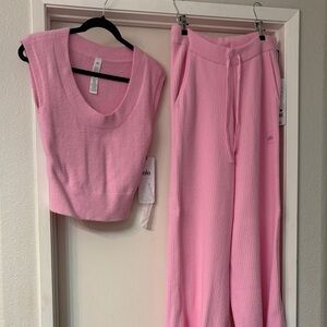 ALO Yoga Women's Soft Pink Knit Pajama Set snuggle up set